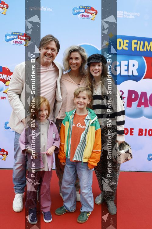 Amsterdam 31 mei 2026
Premiere Rutger Thomas en Paco 2 in Pathe Arena . Johnny de Mol kwam met zijn vrouw Anouk de Mol en hun kinderen Johnny jr Fender en Kiki 