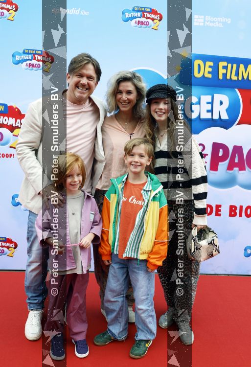 Amsterdam 31 mei 2026
Premiere Rutger Thomas en Paco 2 in Pathe Arena . Johnny de Mol kwam met zijn vrouw Anouk de Mol en hun kinderen Johnny jr Fender en Kiki 