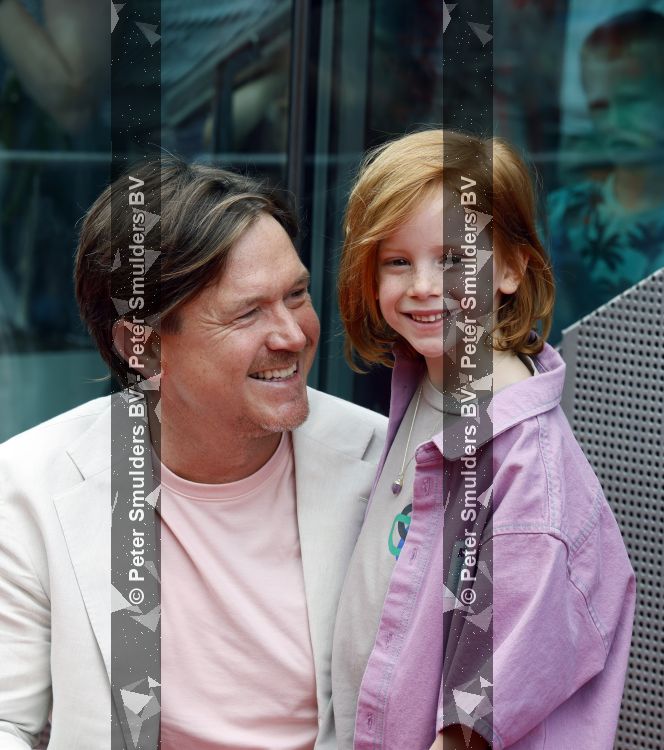 Amsterdam 31 mei 2026
Premiere Rutger Thomas en Paco 2 in Pathe Arena . Johnny de Mol kwam met zijn vrouw Anouk de Mol en hun kinderen Johnny jr Fender en Kiki 