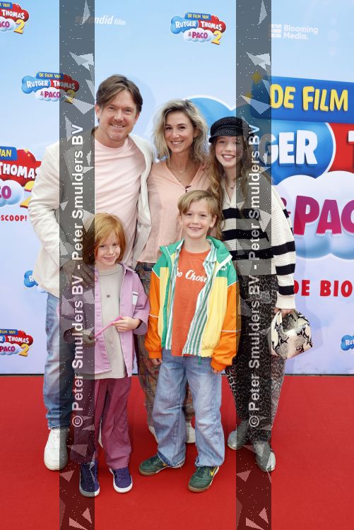 Amsterdam 31 mei 2026
Premiere Rutger Thomas en Paco 2 in Pathe Arena . Johnny de Mol kwam met zijn vrouw Anouk de Mol en hun kinderen Johnny jr Fender en Kiki 