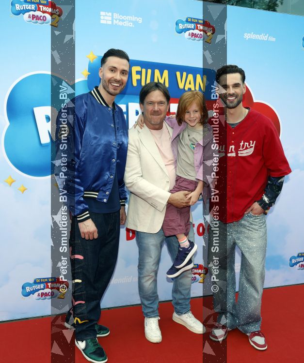 Amsterdam 31 mei 2026
Premiere Rutger Thomas en Paco 2 in Pathe Arena . Johnny de Mol kwam met zijn vrouw Anouk de Mol en hun kinderen Johnny jr Fender en Kiki 