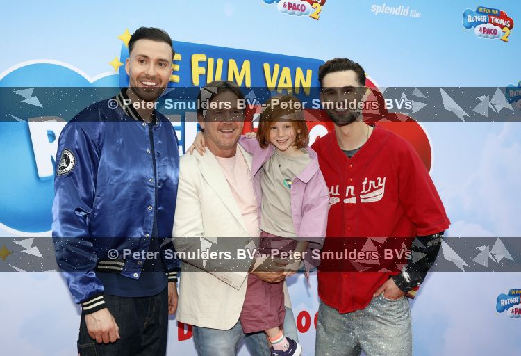 Amsterdam 31 mei 2026
Premiere Rutger Thomas en Paco 2 in Pathe Arena . Johnny de Mol kwam met zijn vrouw Anouk de Mol en hun kinderen Johnny jr Fender en Kiki 
