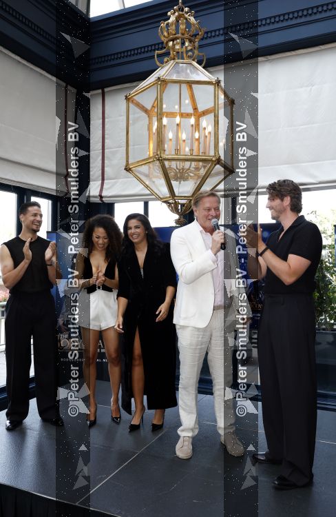 Amsterdam 7 juli 2026
Presentatie cast The Bodyguard met in de hoofdrollen Gaia Aikman Dorian Bindels Juvat Westendorp en Numidia . Albert Verlinde is een van de producenten . Presentatie was in het Amstel Hotel.