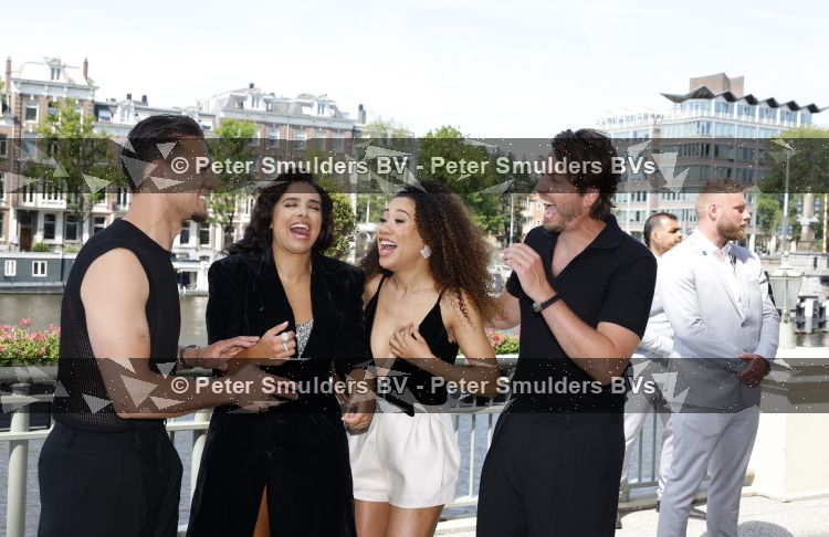 Amsterdam 7 juli 2026
Presentatie cast The Bodyguard met in de hoofdrollen Gaia Aikman Dorian Bindels Juvat Westendorp en Numidia . Albert Verlinde is een van de producenten . Presentatie was in het Amstel Hotel.