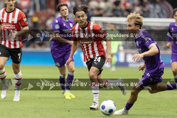 Eindhoven, 23 augustus 2026
Vriendenloterij Eredivisie
PSV - FC Groningen eindstand 5-1
Kodai Sano

Foto Carlo van Hout