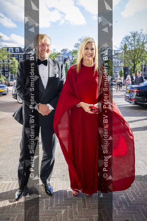 Amsterdam 2 juli 2026
Zijne Majesteit de Koning Willem Alexander en Hare Majesteit Koningin Maxima zijn aanwezig bij het gala van het Nationale Ballet ter ere van het afscheid van directeur Ted Brandsen. OOk burgemeester Femke Halsema en Commisaris v d Koningin Arthur v Dijk zijn aanwezig . 