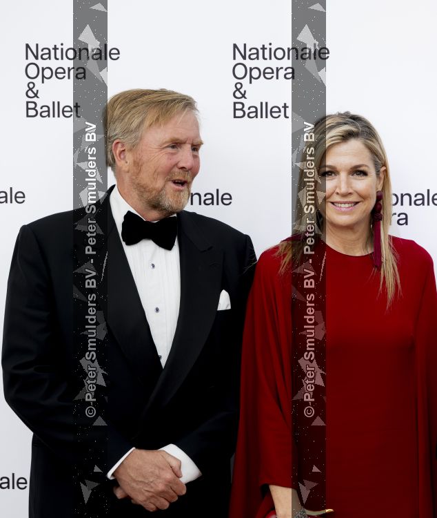 Amsterdam 2 juli 2026
Zijne Majesteit de Koning Willem Alexander en Hare Majesteit Koningin Maxima zijn aanwezig bij het gala van het Nationale Ballet ter ere van het afscheid van directeur Ted Brandsen. OOk burgemeester Femke Halsema en Commisaris v d Koningin Arthur v Dijk zijn aanwezig . 
