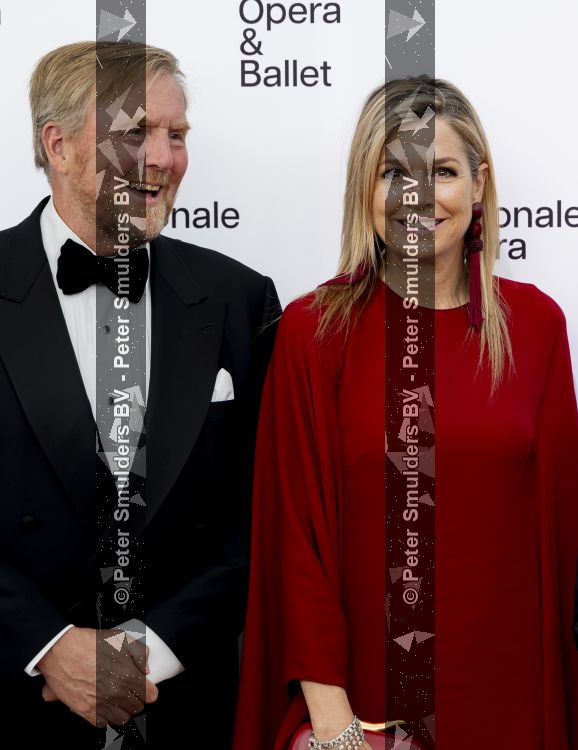 Amsterdam 2 juli 2026
Zijne Majesteit de Koning Willem Alexander en Hare Majesteit Koningin Maxima zijn aanwezig bij het gala van het Nationale Ballet ter ere van het afscheid van directeur Ted Brandsen. OOk burgemeester Femke Halsema en Commisaris v d Koningin Arthur v Dijk zijn aanwezig . 