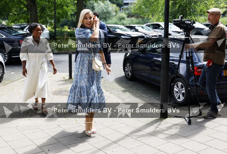 Amsterdam 9 juli 2027
Koningin Maxima op bezoek in de Bijlmer . Ze gaat ook met de fiets naar de andere locatie.