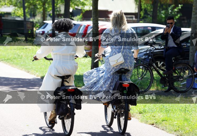Amsterdam 9 juli 2027
Koningin Maxima op bezoek in de Bijlmer . Ze gaat ook met de fiets naar de andere locatie.