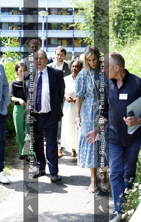 Amsterdam 9 juli 2027
Koningin Maxima op bezoek in de Bijlmer . Ze gaat ook met de fiets naar de andere locatie.