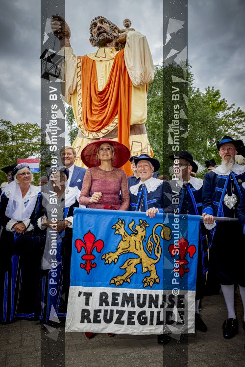 ROERMOND 19 mei 2026 Koning Willem Alexander en Koningin Maxima brengen een streekbezoek aan de gemeenten Maasgouw, Echt-Susteren, Roerdalen en Roermond. Tijdens het streekbezoek bezoekt het paar de schutterij in Wessem, Abdij Lilbosch in Echt, het smalste stukje Nederland in Illikhoven en Roermond, 19 Mei 2026. 