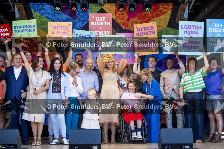 Amsterdam 25 jkuli 2026
Koningin Maxima opent pride Amsterdam 2026