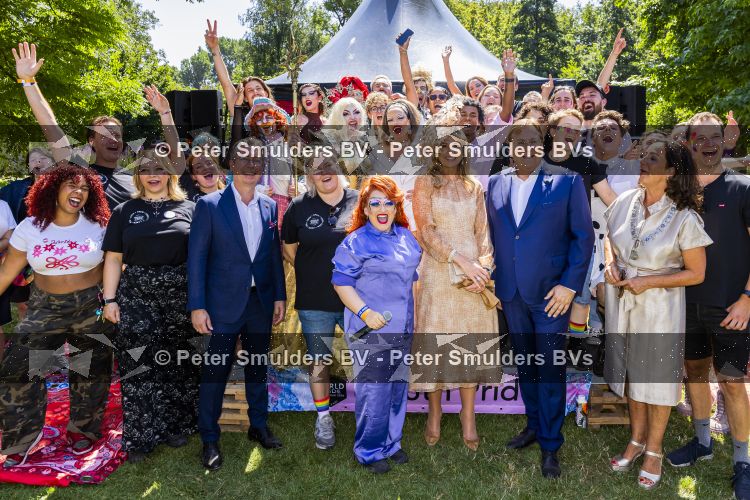 Amsterdam 25 jkuli 2026
Koningin Maxima opent pride Amsterdam 2026