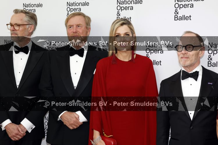 Amsterdam 2 juli 2026
Zijne Majesteit de Koning Willem Alexander en Hare Majesteit Koningin Maxima zijn aanwezig bij het gala van het Nationale Ballet ter ere van het afscheid van directeur Ted Brandsen. OOk burgemeester Femke Halsema en Commisaris v d Koningin Arthur v Dijk zijn aanwezig . Jessica Durlacher 