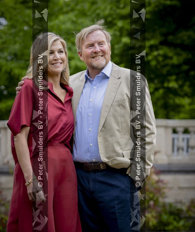 Den Haag 21 mei 2026
Fotouurtje met de koninklijke familie in de Hollandse tuin van Park Clingendael . Aanwezig Koning Willem Alexander Koningin Maxima Prinses Amalia Prinses Alexia en Prinses Ariane . 