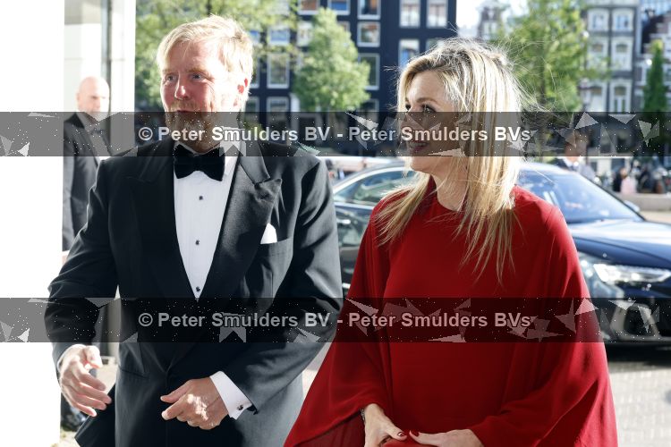 Amsterdam 2 juli 2026
Zijne Majesteit de Koning Willem Alexander en Hare Majesteit Koningin Maxima zijn aanwezig bij het gala van het Nationale Ballet ter ere van het afscheid van directeur Ted Brandsen. OOk burgemeester Femke Halsema en Commisaris v d Koningin Arthur v Dijk zijn aanwezig . Jessica Durlacher 