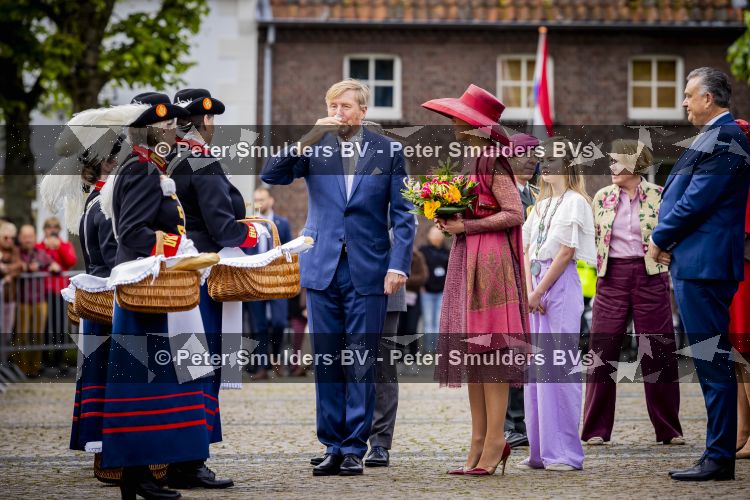 ROERMOND 19 mei 2026 Koning Willem Alexander en Koningin Maxima brengen een streekbezoek aan de gemeenten Maasgouw, Echt-Susteren, Roerdalen en Roermond. Tijdens het streekbezoek bezoekt het paar de schutterij in Wessem, Abdij Lilbosch in Echt, het smalste stukje Nederland in Illikhoven en Roermond, 19 Mei 2026. 