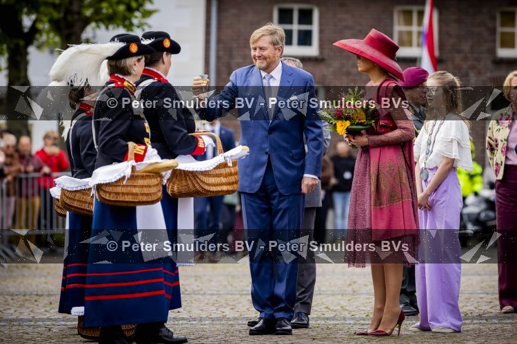 ROERMOND 19 mei 2026 Koning Willem Alexander en Koningin Maxima brengen een streekbezoek aan de gemeenten Maasgouw, Echt-Susteren, Roerdalen en Roermond. Tijdens het streekbezoek bezoekt het paar de schutterij in Wessem, Abdij Lilbosch in Echt, het smalste stukje Nederland in Illikhoven en Roermond, 19 Mei 2026. 