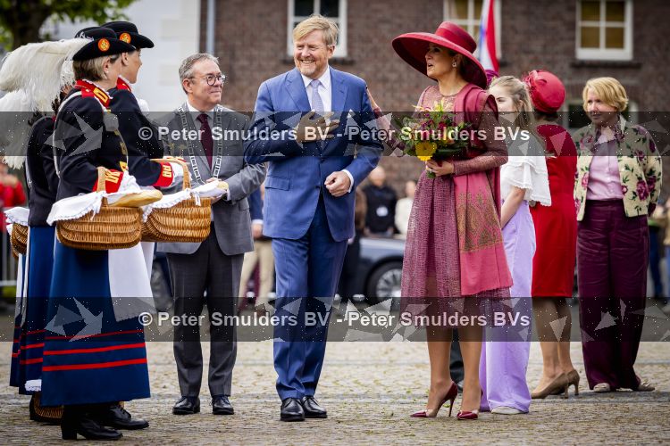 ROERMOND 19 mei 2026 Koning Willem Alexander en Koningin Maxima brengen een streekbezoek aan de gemeenten Maasgouw, Echt-Susteren, Roerdalen en Roermond. Tijdens het streekbezoek bezoekt het paar de schutterij in Wessem, Abdij Lilbosch in Echt, het smalste stukje Nederland in Illikhoven en Roermond, 19 Mei 2026. 