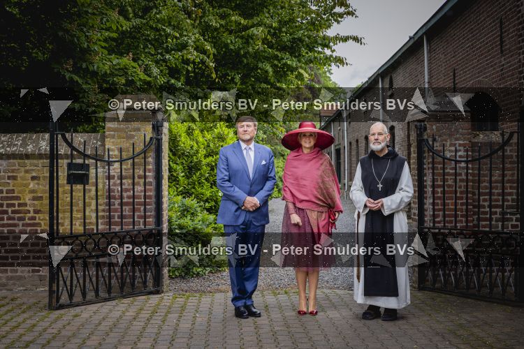 ROERMOND 19 mei 2026 Koning Willem Alexander en Koningin Maxima brengen een streekbezoek aan de gemeenten Maasgouw, Echt-Susteren, Roerdalen en Roermond. Tijdens het streekbezoek bezoekt het paar de schutterij in Wessem, Abdij Lilbosch in Echt, het smalste stukje Nederland in Illikhoven en Roermond, 19 Mei 2026. 