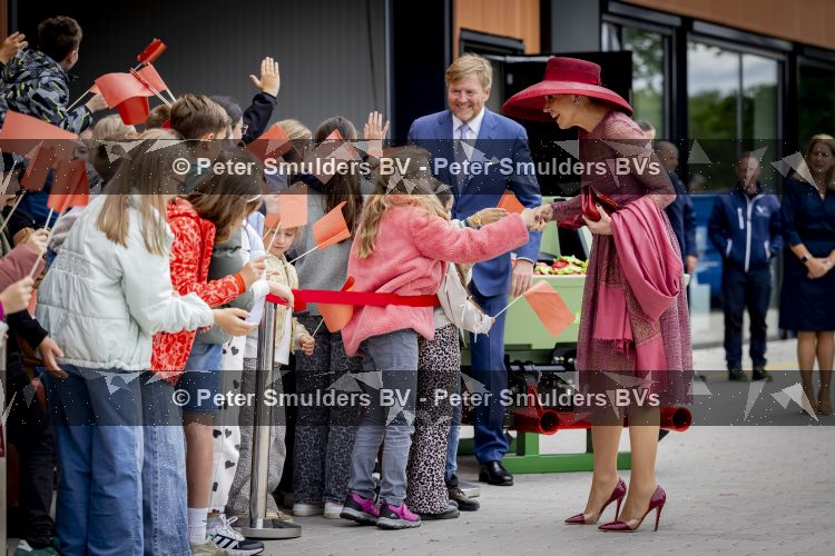 ROERMOND 19 mei 2026 Koning Willem Alexander en Koningin Maxima brengen een streekbezoek aan de gemeenten Maasgouw, Echt-Susteren, Roerdalen en Roermond. Tijdens het streekbezoek bezoekt het paar de schutterij in Wessem, Abdij Lilbosch in Echt, het smalste stukje Nederland in Illikhoven en Roermond, 19 Mei 2026. 