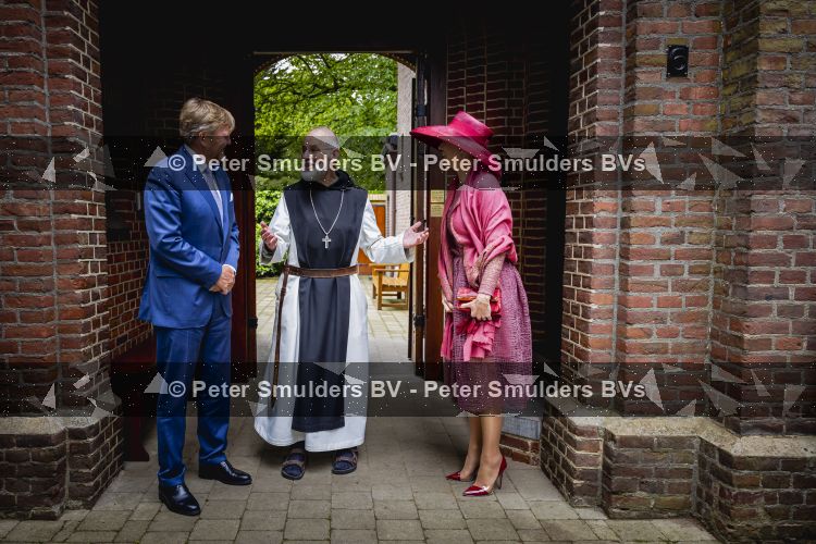 ROERMOND 19 mei 2026 Koning Willem Alexander en Koningin Maxima brengen een streekbezoek aan de gemeenten Maasgouw, Echt-Susteren, Roerdalen en Roermond. Tijdens het streekbezoek bezoekt het paar de schutterij in Wessem, Abdij Lilbosch in Echt, het smalste stukje Nederland in Illikhoven en Roermond, 19 Mei 2026. 
