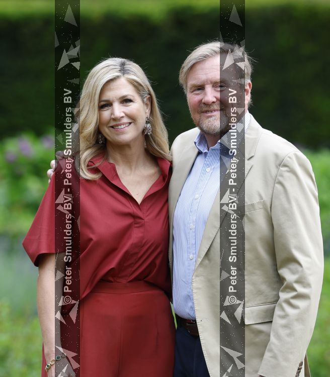 Den Haag 21 mei 2026
Fotouurtje met de koninklijke familie in de Hollandse tuin van Park Clingendael . Aanwezig Koning Willem Alexander Koningin Maxima Prinses Amalia Prinses Alexia en Prinses Ariane . 