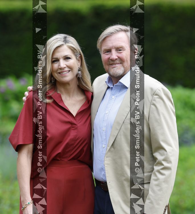 Den Haag 21 mei 2026
Fotouurtje met de koninklijke familie in de Hollandse tuin van Park Clingendael . Aanwezig Koning Willem Alexander Koningin Maxima Prinses Amalia Prinses Alexia en Prinses Ariane . 