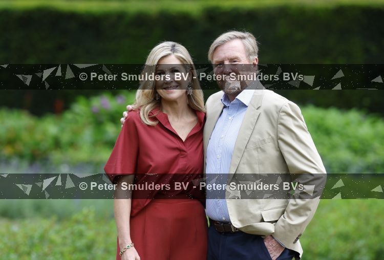 Den Haag 21 mei 2026
Fotouurtje met de koninklijke familie in de Hollandse tuin van Park Clingendael . Aanwezig Koning Willem Alexander Koningin Maxima Prinses Amalia Prinses Alexia en Prinses Ariane . 