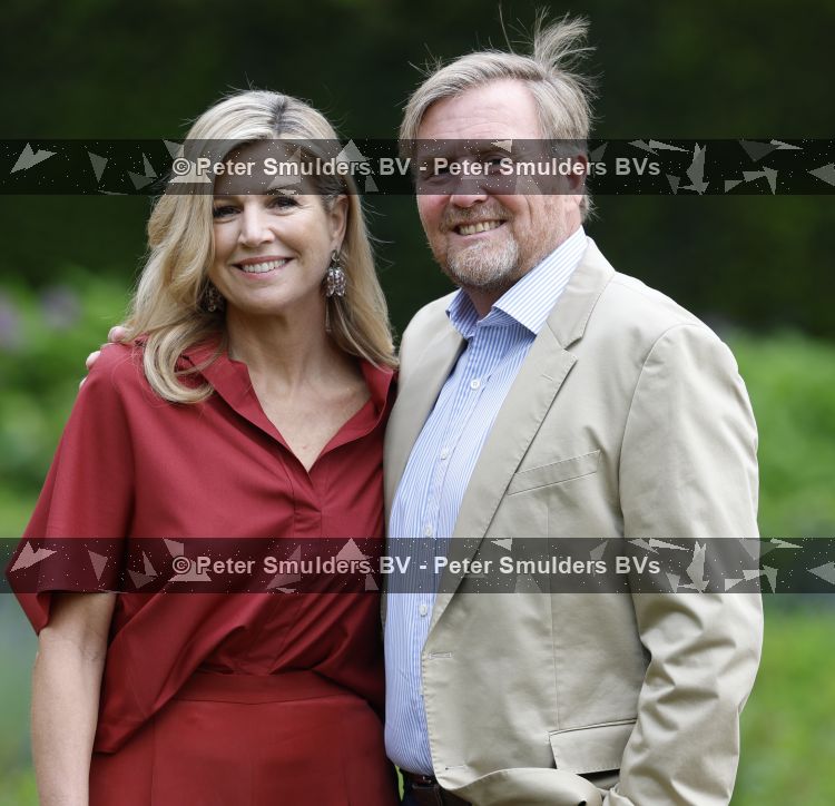 Den Haag 21 mei 2026
Fotouurtje met de koninklijke familie in de Hollandse tuin van Park Clingendael . Aanwezig Koning Willem Alexander Koningin Maxima Prinses Amalia Prinses Alexia en Prinses Ariane . 