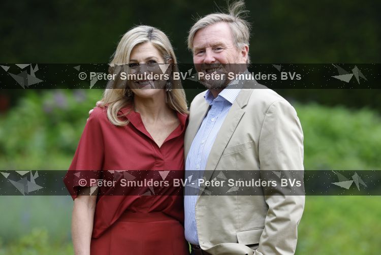 Den Haag 21 mei 2026
Fotouurtje met de koninklijke familie in de Hollandse tuin van Park Clingendael . Aanwezig Koning Willem Alexander Koningin Maxima Prinses Amalia Prinses Alexia en Prinses Ariane . 