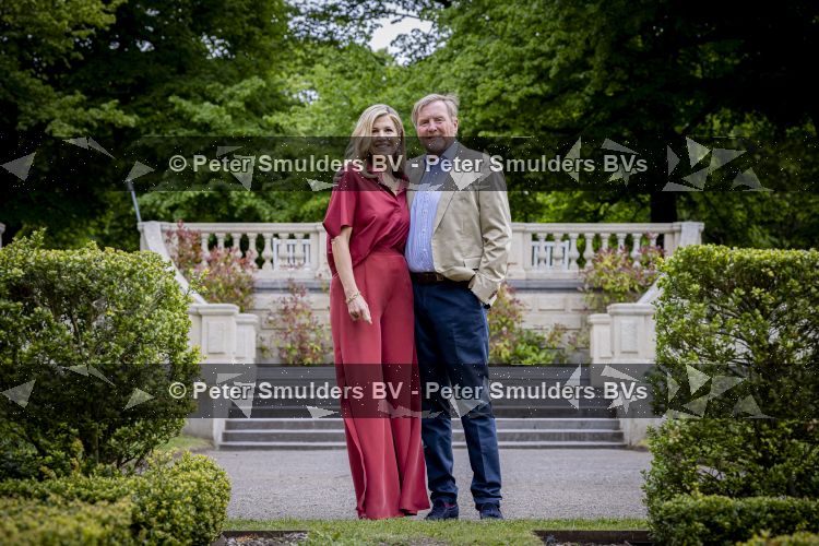 Den Haag 21 mei 2026
Fotouurtje met de koninklijke familie in de Hollandse tuin van Park Clingendael . Aanwezig Koning Willem Alexander Koningin Maxima Prinses Amalia Prinses Alexia en Prinses Ariane . 