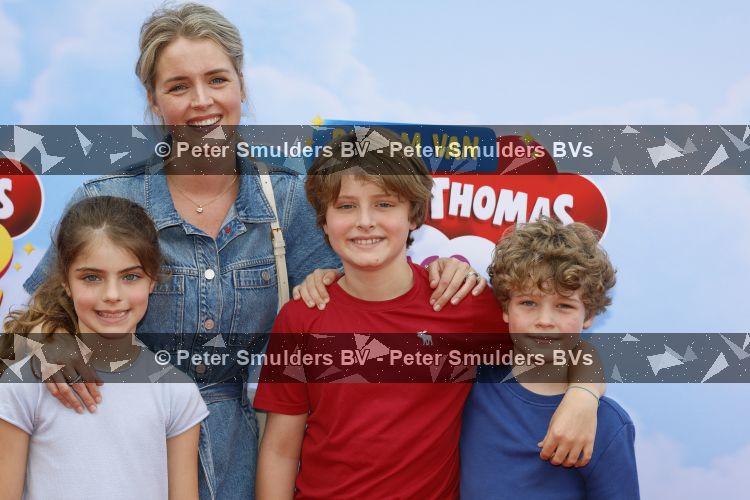 Amsterdam 31 mei 2026
Premiere Rutger Thomas en Paco 2 in Pathe Arena . Liza Sips kwam met haar kinderen 