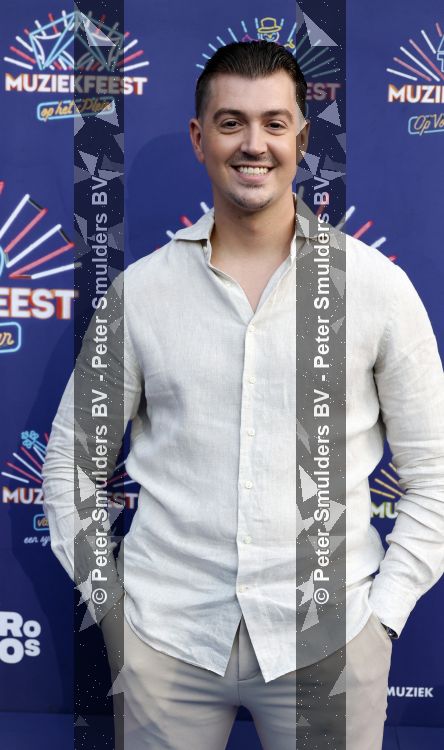 Zwolle 8 juli 2026
Muziekfeest op het Plein.  Manuel - Manuel Kallenkoot