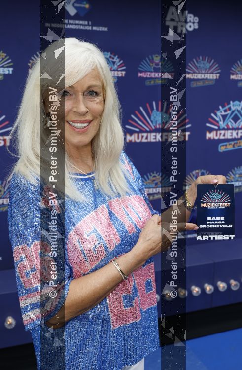 Zwolle 8 juli 2026
Muziekfeest op het Plein. Babe met Marga Bult Margot v d Ven en Rita v Rooij