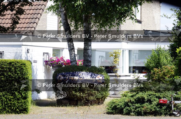 Naarderbos 30 en 31 mei 2026
Jan Westerhoven de nieuwe vriend van Marga Scheide viert zijn 65e verjaardag bij Marga thuis met een tuinfeest .