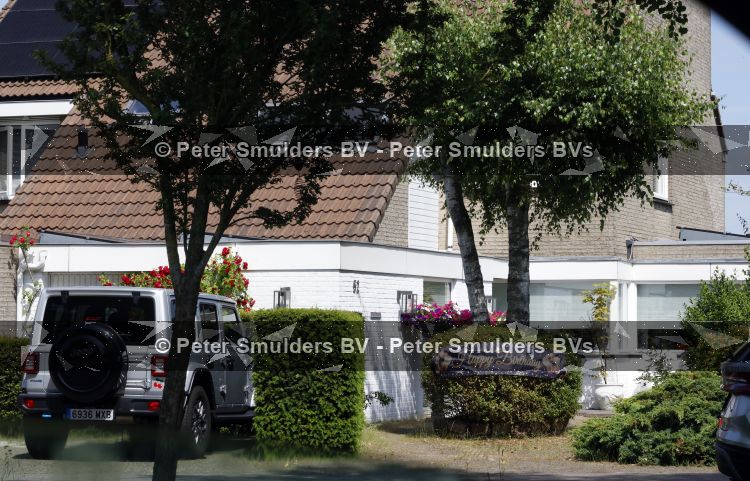 Naarderbos 30 en 31 mei 2026
Jan Westerhoven de nieuwe vriend van Marga Scheide viert zijn 65e verjaardag bij Marga thuis met een tuinfeest .