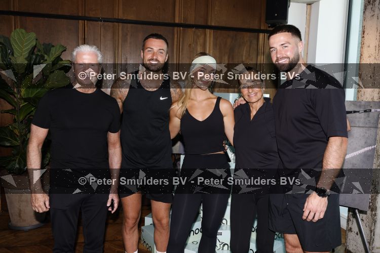 Amsterdam 26 mei 2026
Presentatie Marijn Kuipers / NOA in de Adam toren met aanwezig heel veel influencers. Marijn Kuipers Dries Roelvink Dave Roelvink Donny Roelvink en Lucienne Kenter
