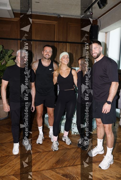 Amsterdam 26 mei 2026
Presentatie Marijn Kuipers / NOA in de Adam toren met aanwezig heel veel influencers. Marijn Kuipers Dries Roelvink Dave Roelvink Donny Roelvink en Lucienne Kenter