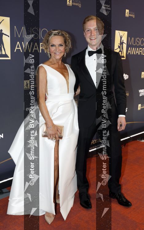 Leusden 20 mei 2026
Musical awards gala bij AFAS in Leusden . Mariska v Kolck kwam met haar zoon 