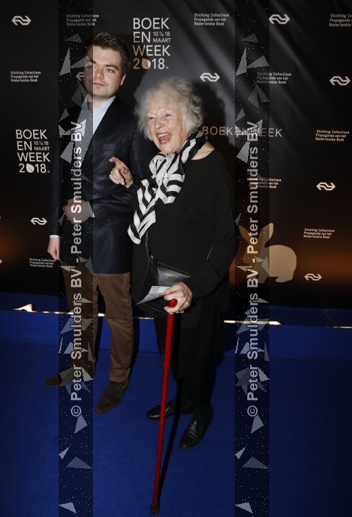 Amsterdam 9 maart 2018 
Boekenbal 2018 in de schouwburg van Amsterdam. Marjan Berk met kleinzoon