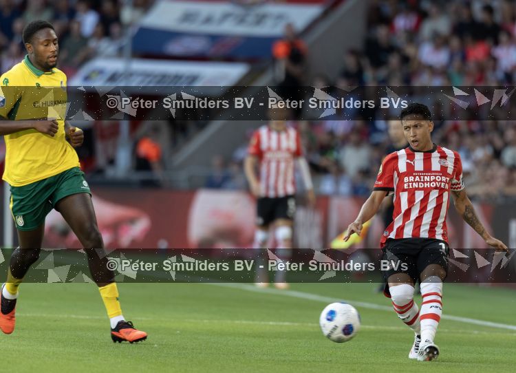Eindhoven, 8 Augustus 2026
Kompetitie Seizoen 2026/2027
PSV-Fortuna SC, eindstand 2-2
Mauro Junior
Foto Carlo van Hout
