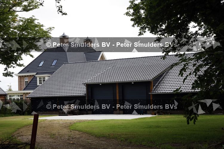 Noordwijkerhout 5 juli 2026
Het huis van de Meilandjes is klaar . Martien Erica en Maxime wonen in 1 grote villa die opgedeeld is in 2 huizen 