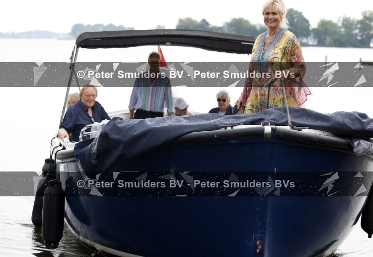 Loosdrecht 29 mei 2026
Eddy Ouwens viert zijn 80e verjaardag met een boottocht en een borrel bij Lakeside cafe . Melita Cousel 