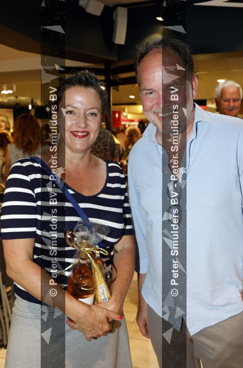 Den Haag 10 juli 2026
Boekpresentatie Estevana Polman bij boekenwinkel Paagman . Eva Jinek interviewt haar . Michiel v Egmond en Marieke Derksen 