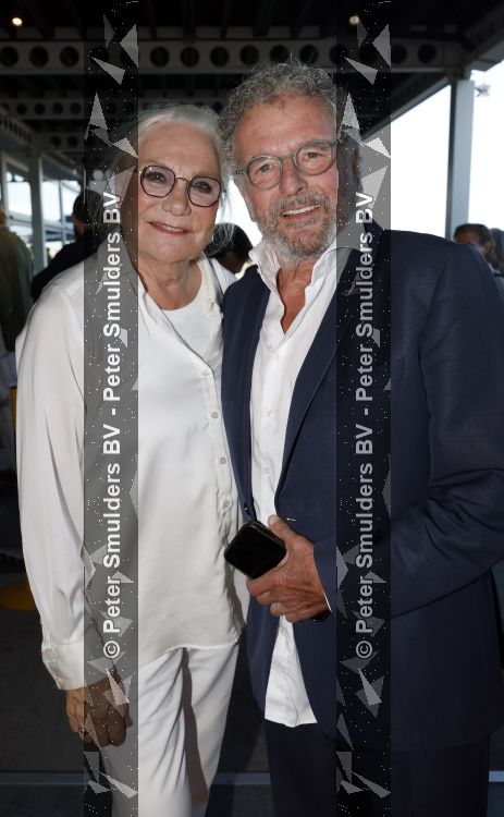 Leiden 11 juli 2026
De laatste voorstelling de soldaat van Oranje in de Hangar. Monique v d Ven kwam met haar man Edwin de Vries 