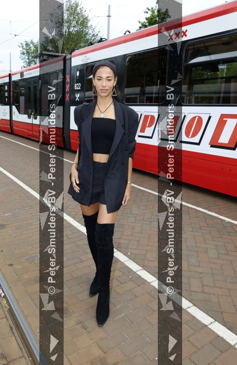 Amsterdam 27 mei 2026
3e deel van de boekenreeks 60 jaar Top 40 wordt feestelijk gelanceerd door bestickerde Top 40-tram met Erik de Zwart als trambestuurder. Natalie La Rose Erik de Zwart, Godfried Nevels en Jeroen Nieuwenhuize  zijn aanwezig 