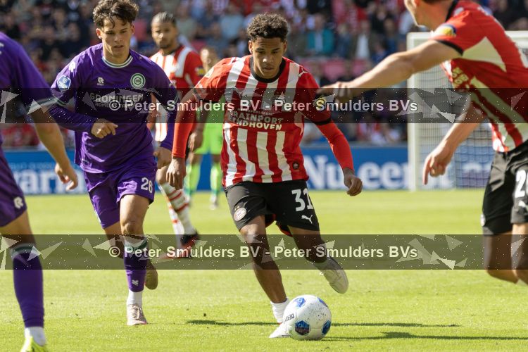 Eindhoven, 23 augustus 2026
Vriendenloterij Eredivisie
PSV - FC Groningen eindstand 5-1
Noah Fernandez

Foto Carlo van Hout