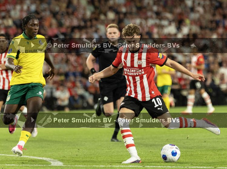 Eindhoven, 8 Augustus 2026
Kompetitie Seizoen 2026/2027
PSV-Fortuna SC, eindstand 2-2
Paul Wanner
Foto Carlo van Hout